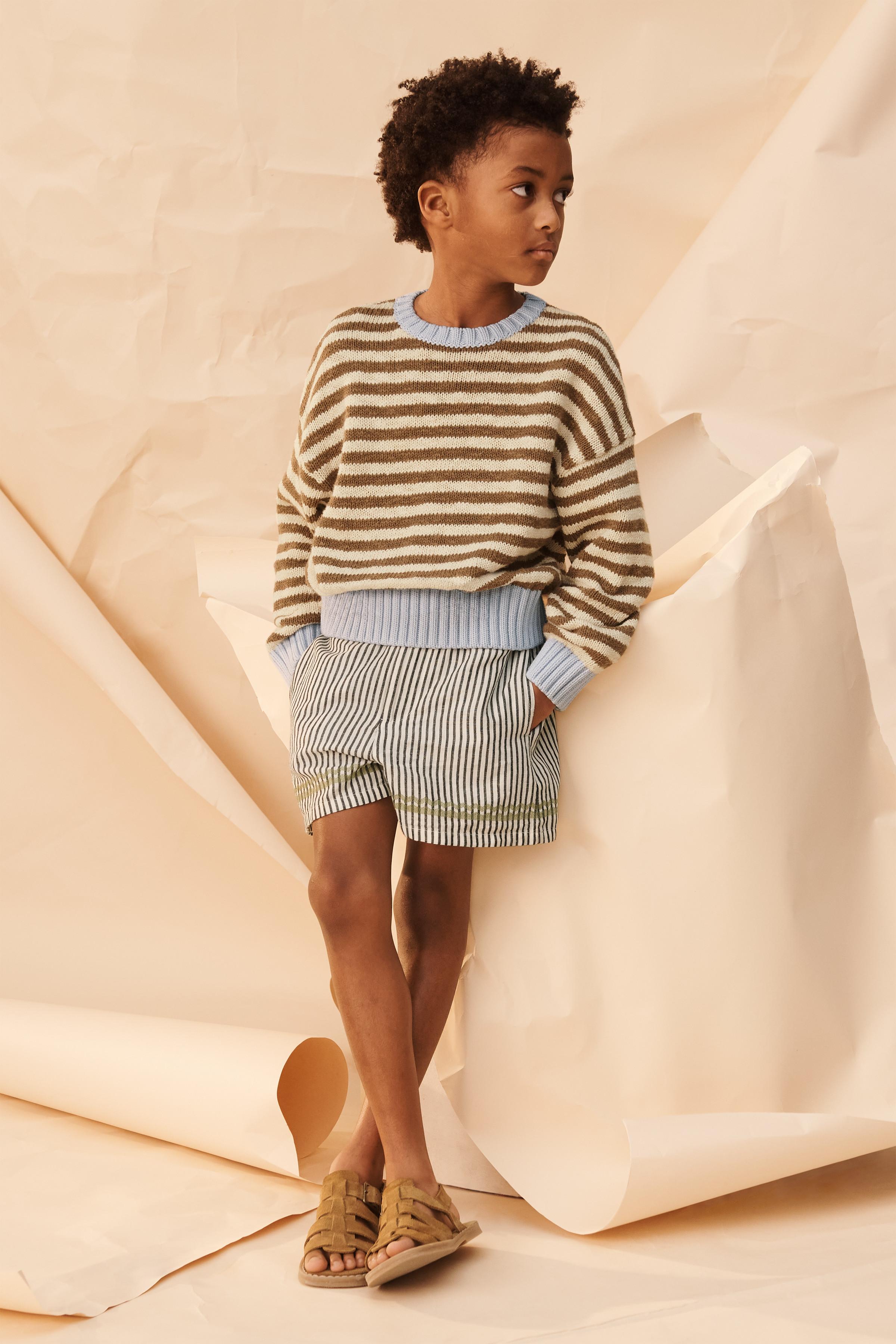 SHORT À RAYURES BRODERIES CONTRASTANTES LIMITED EDITION